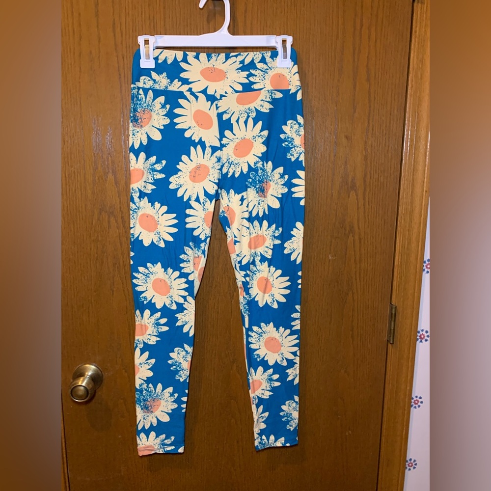 NWOT- LuLaRoe One Size Blue Sunflower Print Leggings